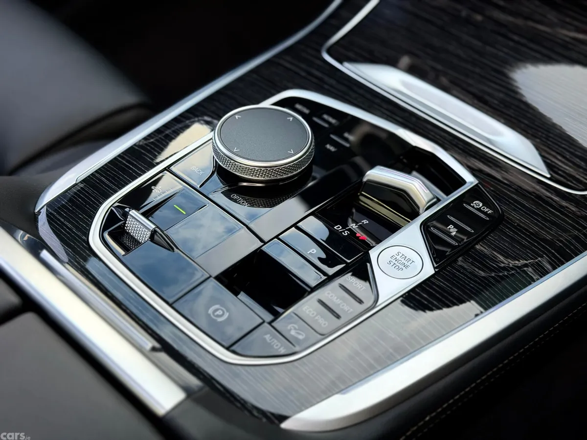 BMW X7 Estate, Diesel, 2024, Grey