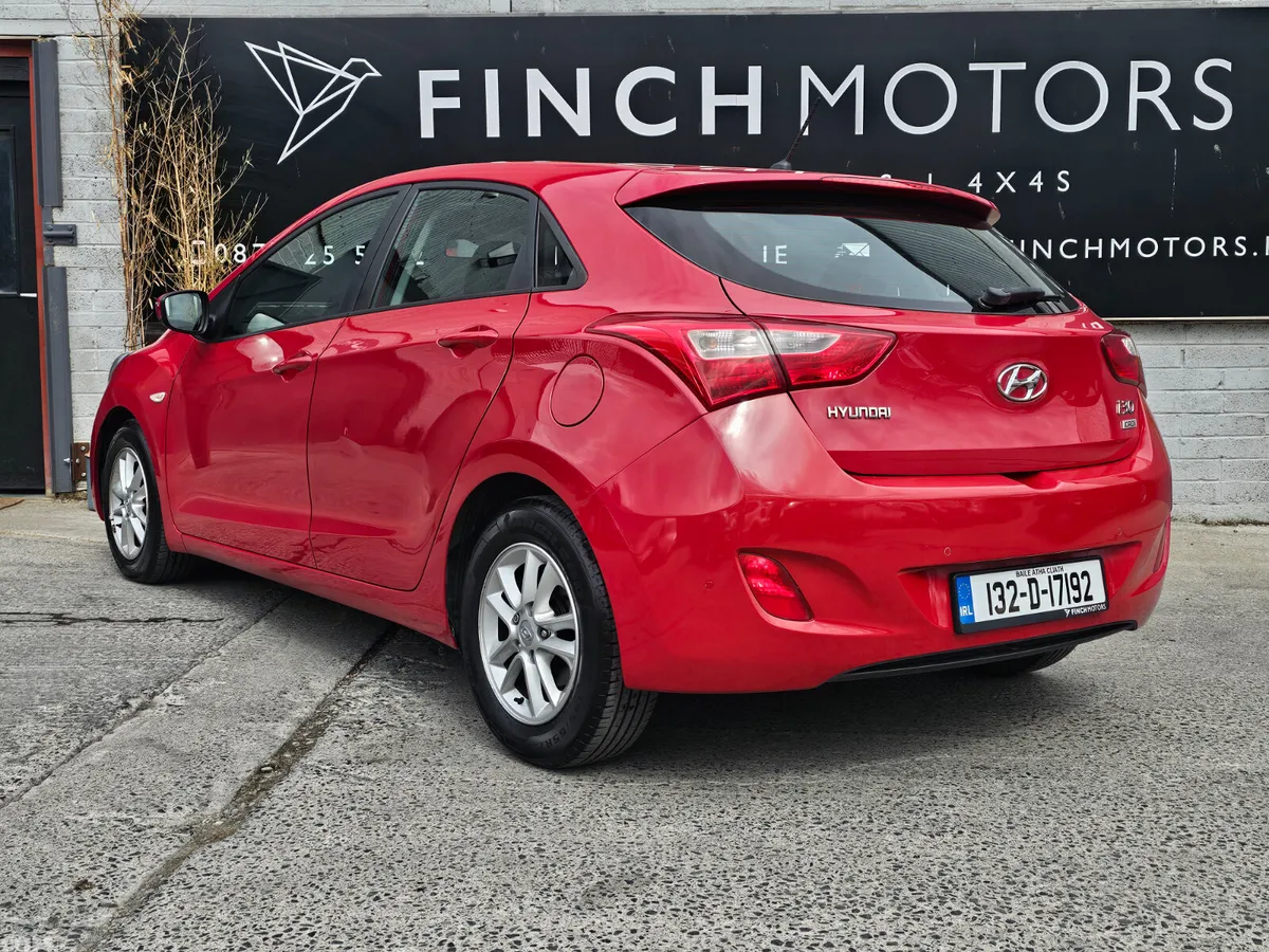 Hyundai i30 Hatchback, Diesel, 2013, Red
