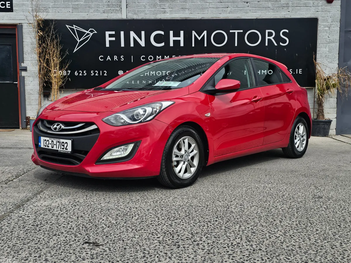 Hyundai i30 Hatchback, Diesel, 2013, Red