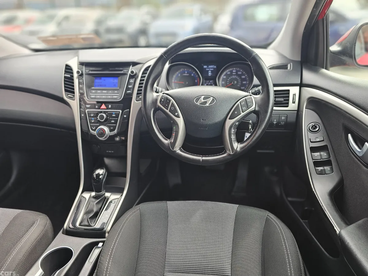 Hyundai i30 Hatchback, Diesel, 2013, Red