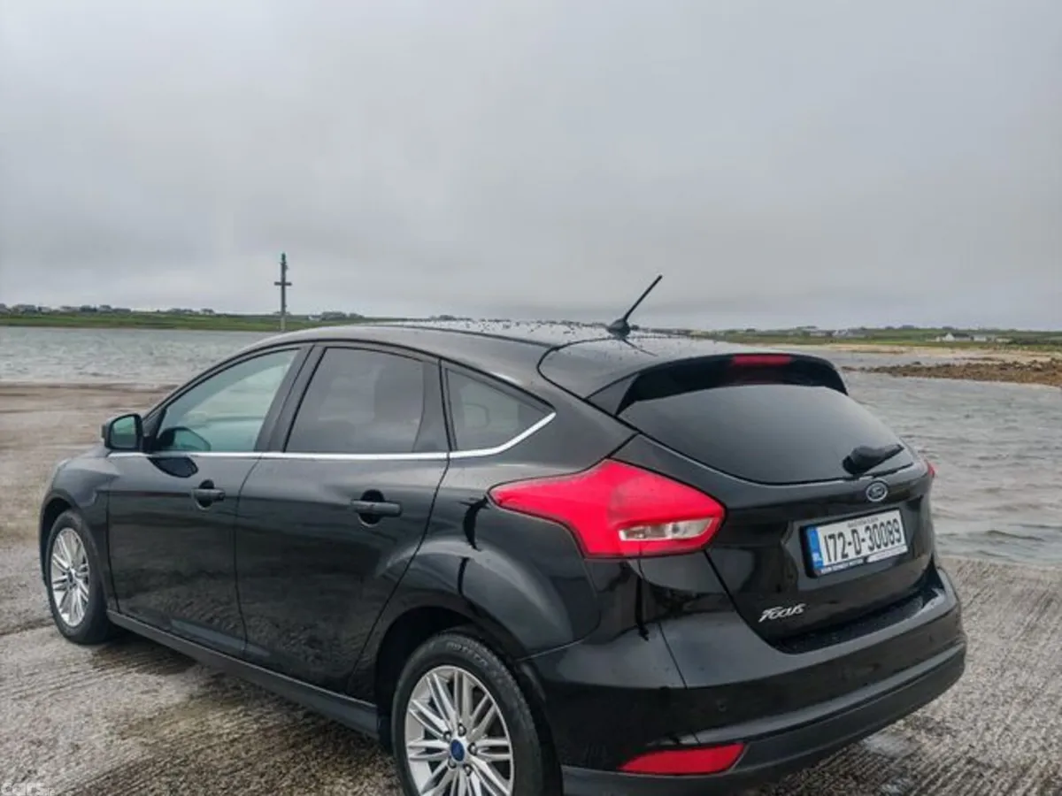 Ford Focus Hatchback, Diesel, 2017, Black
