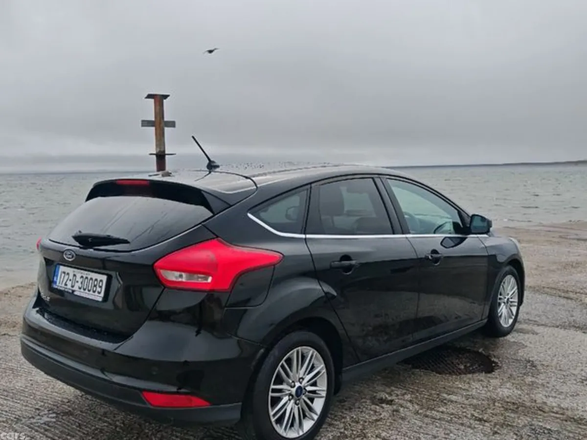 Ford Focus Hatchback, Diesel, 2017, Black
