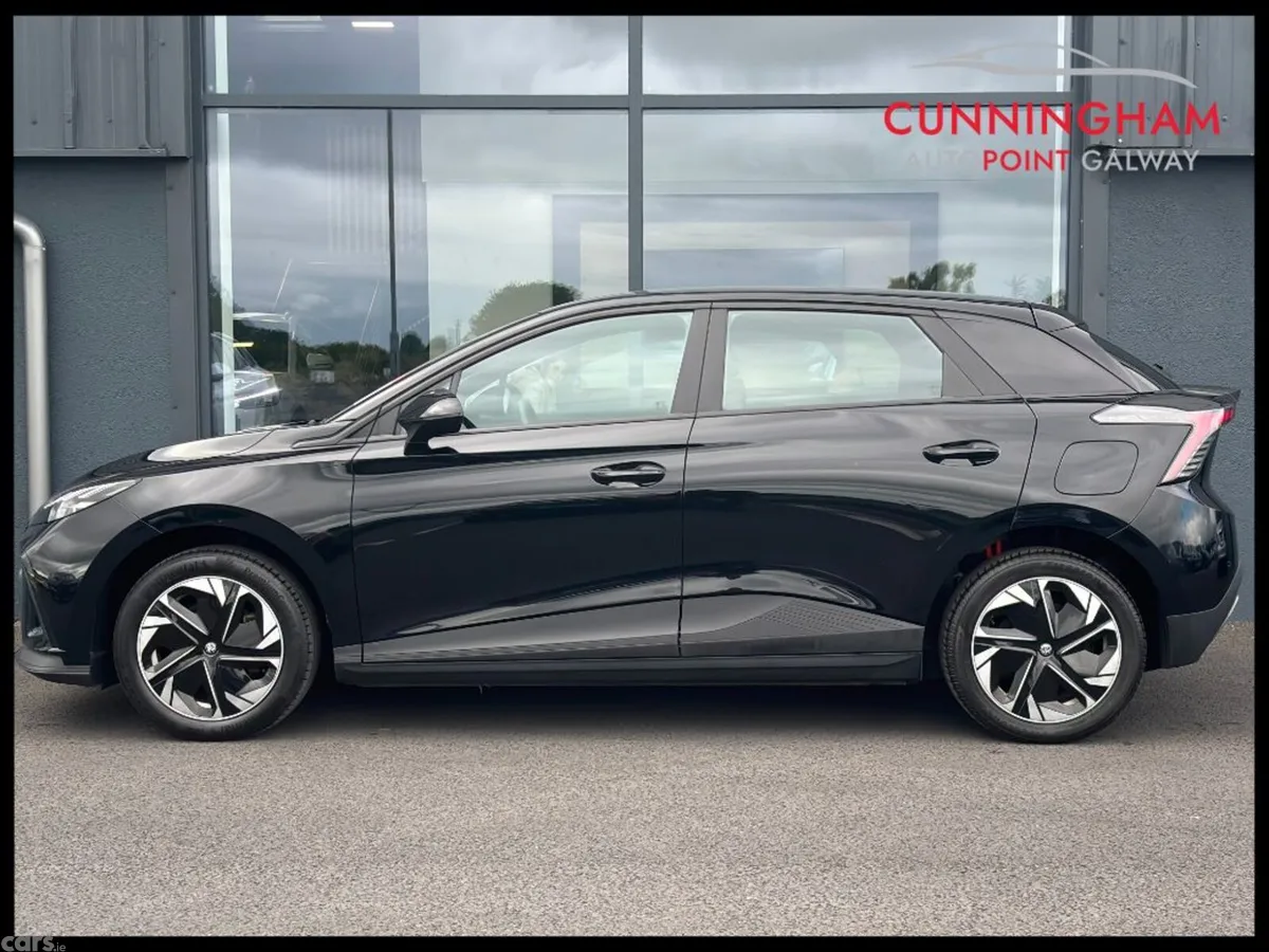 MG 4 Hatchback, Electric, 2024, Black