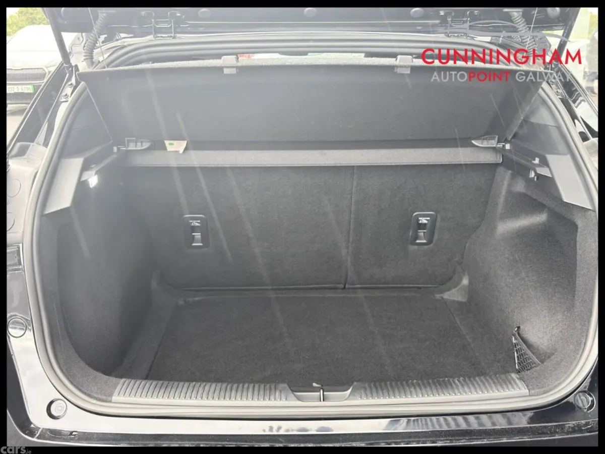 MG 4 Hatchback, Electric, 2024, Black