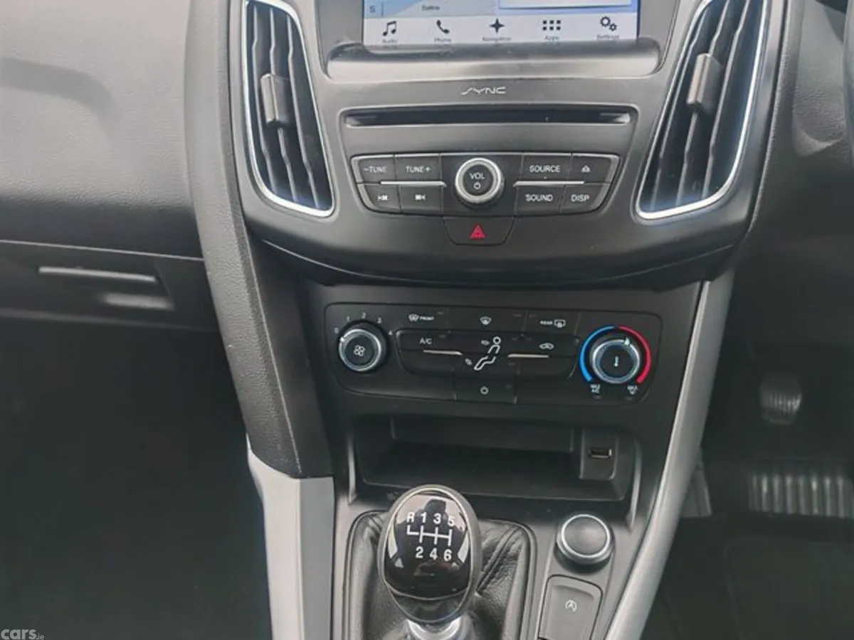 Ford Focus Hatchback, Diesel, 2017, Black