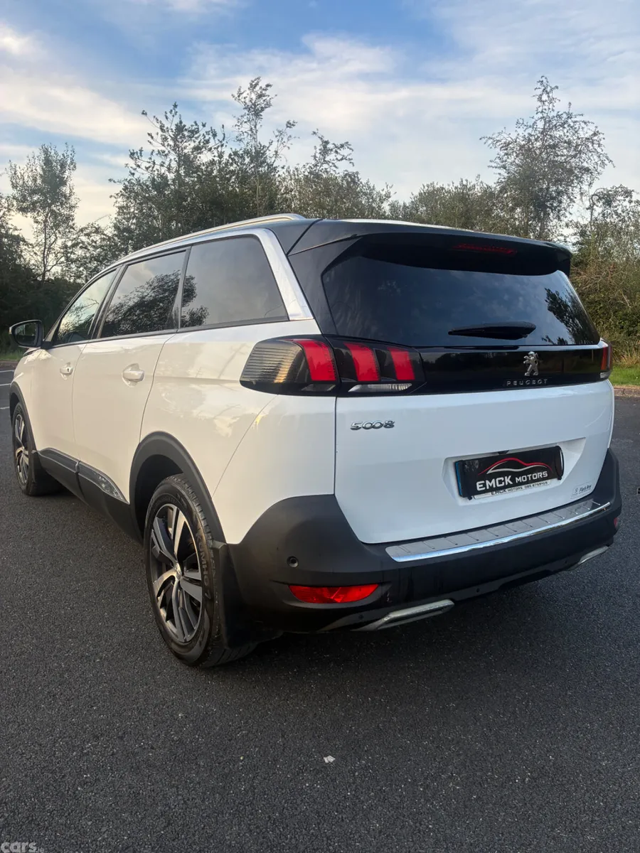 Peugeot 5008 MPV, Diesel, 2019, White