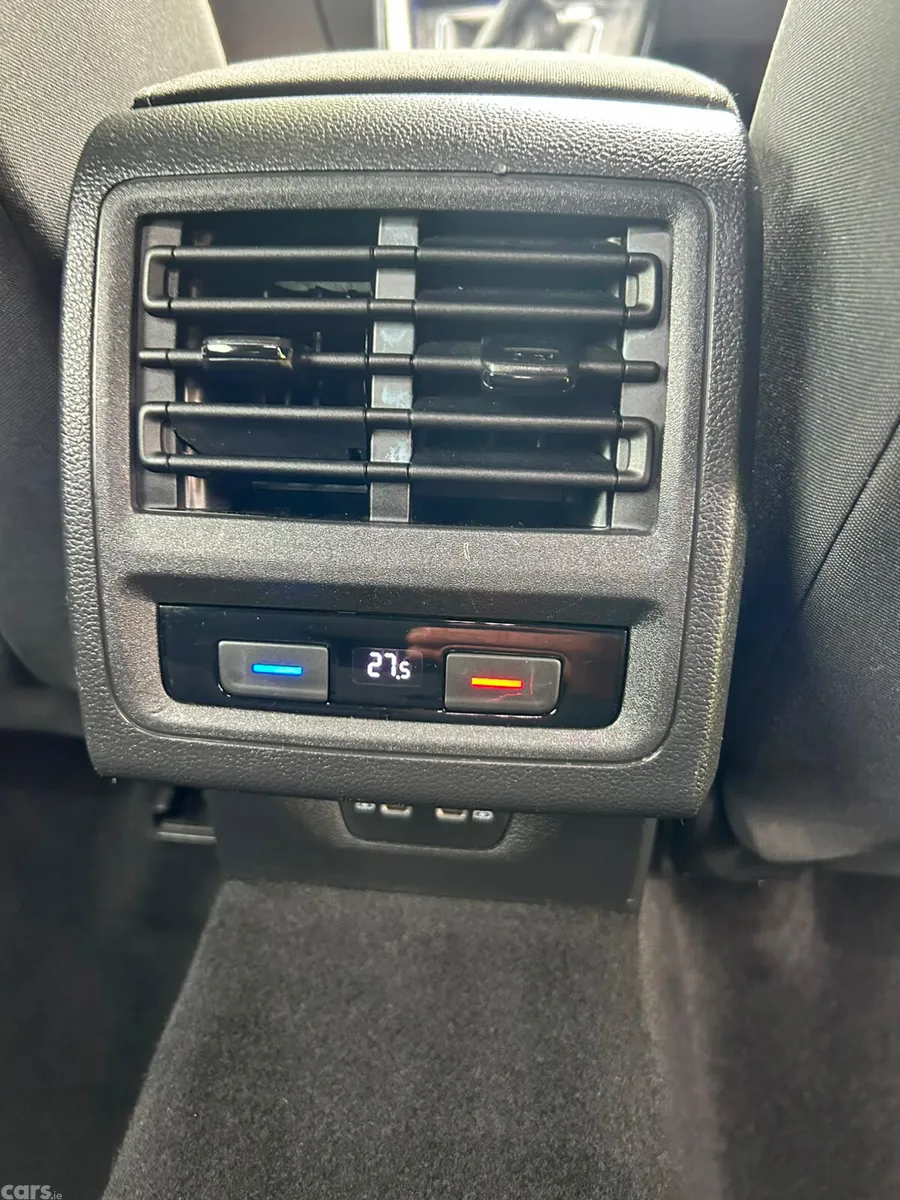 Volkswagen Golf Hatchback, Diesel, 2021, Blue