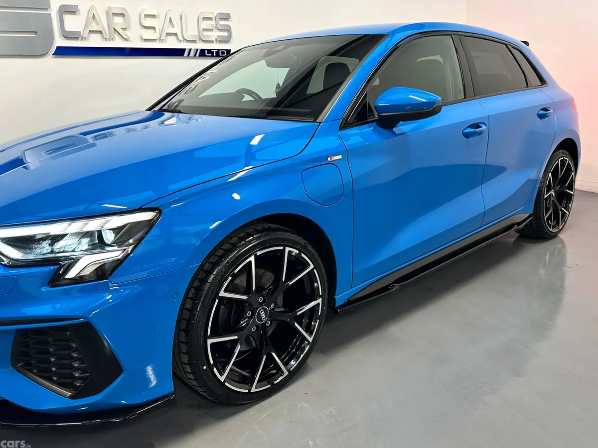 Audi A3 Hatchback, Petrol Hybrid, 2023, Blue