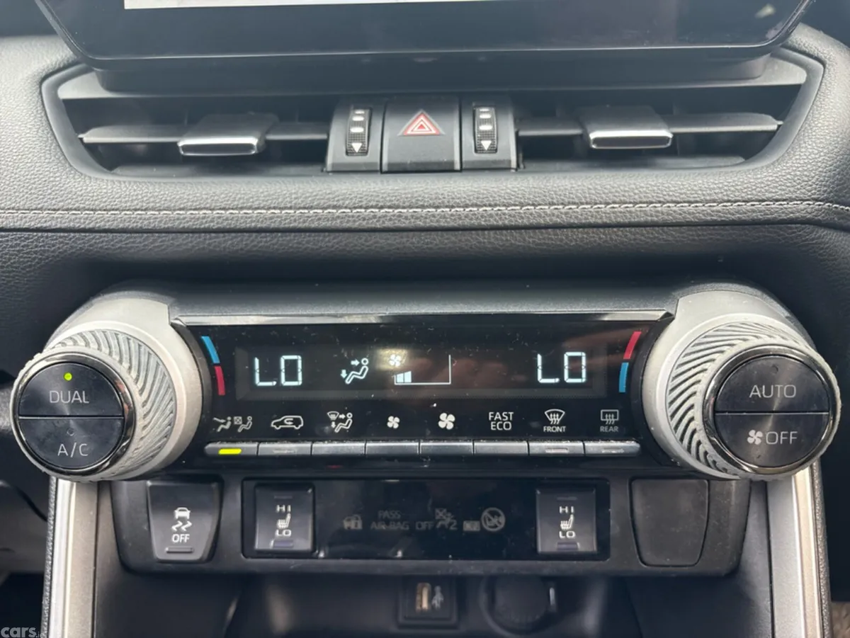 Toyota RAV4 SUV, Petrol Hybrid, 2024, Blue