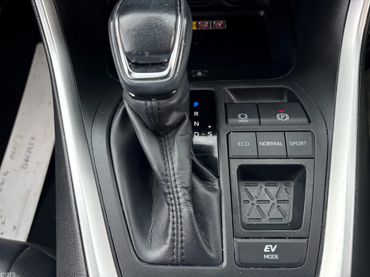Toyota RAV4 SUV, Petrol Hybrid, 2024, Blue