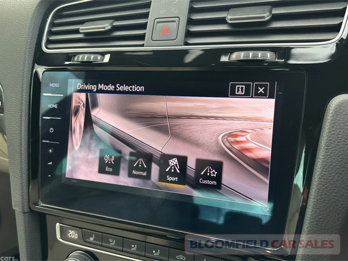 Volkswagen Golf Hatchback, Diesel, 2019, Grey