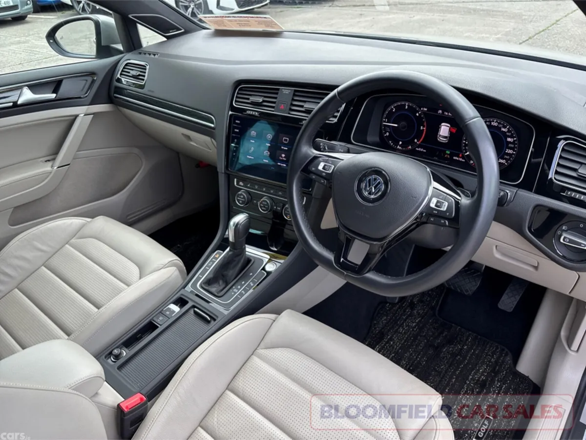 Volkswagen Golf Hatchback, Diesel, 2019, Grey