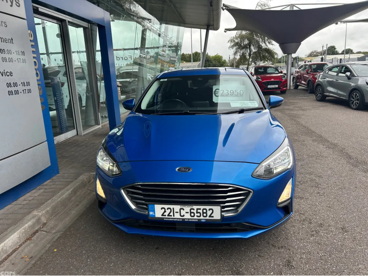 Ford Focus Hatchback, Petrol, 2022, Blue