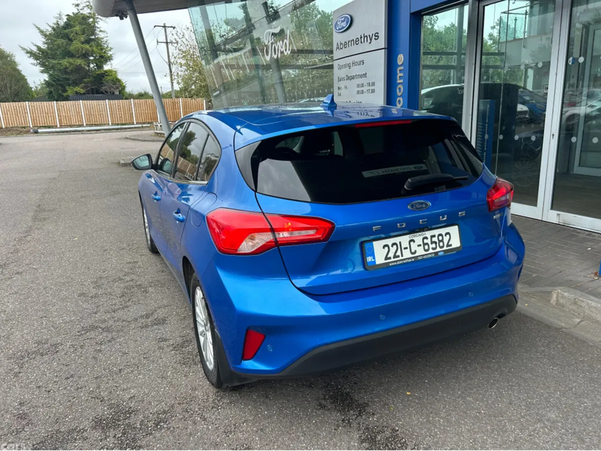 Ford Focus Hatchback, Petrol, 2022, Blue