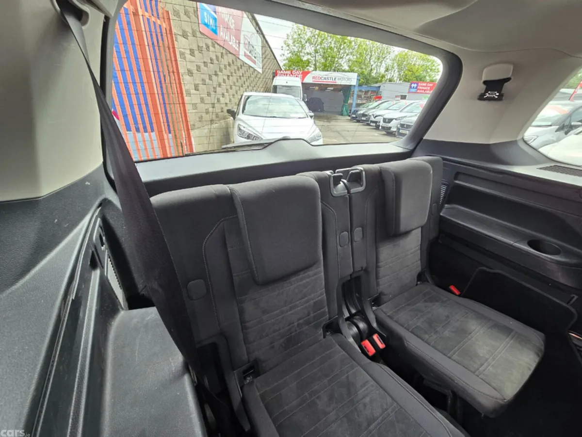Volkswagen Touran MPV, Diesel, 2016, Blue