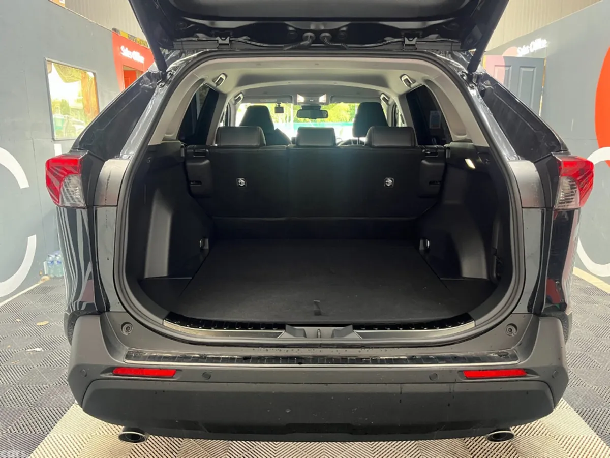 Toyota RAV4 SUV, Petrol Hybrid, 2025, Black