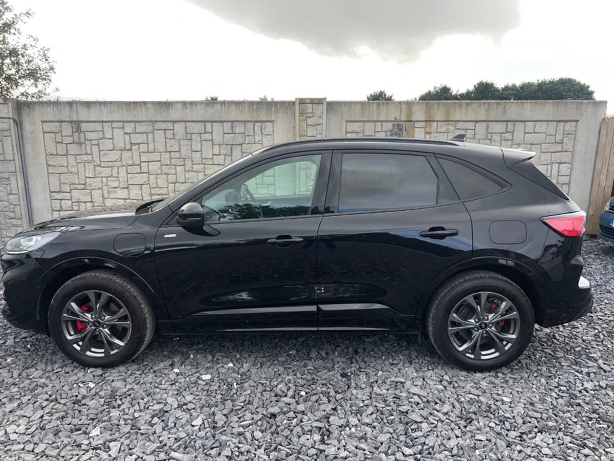 Ford Kuga SUV, Petrol Plug-in Hybrid, 2023, Black