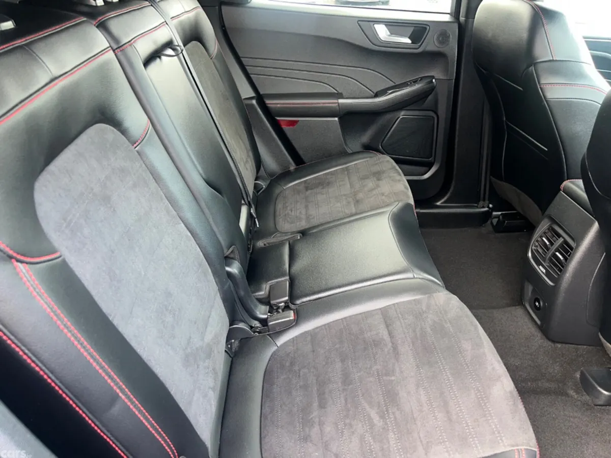 Ford Kuga SUV, Petrol Plug-in Hybrid, 2023, Black
