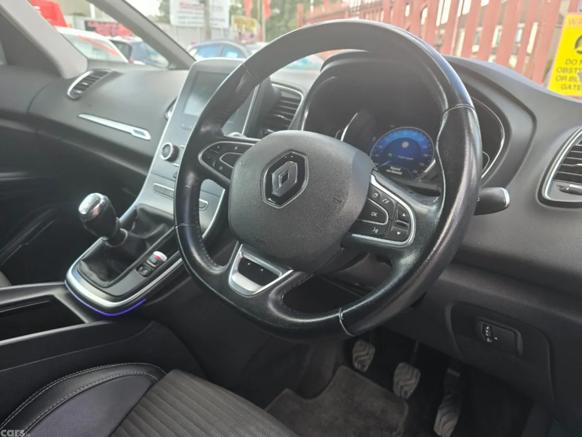 Renault Grand Scenic Hatchback, Diesel, 2018, Blue