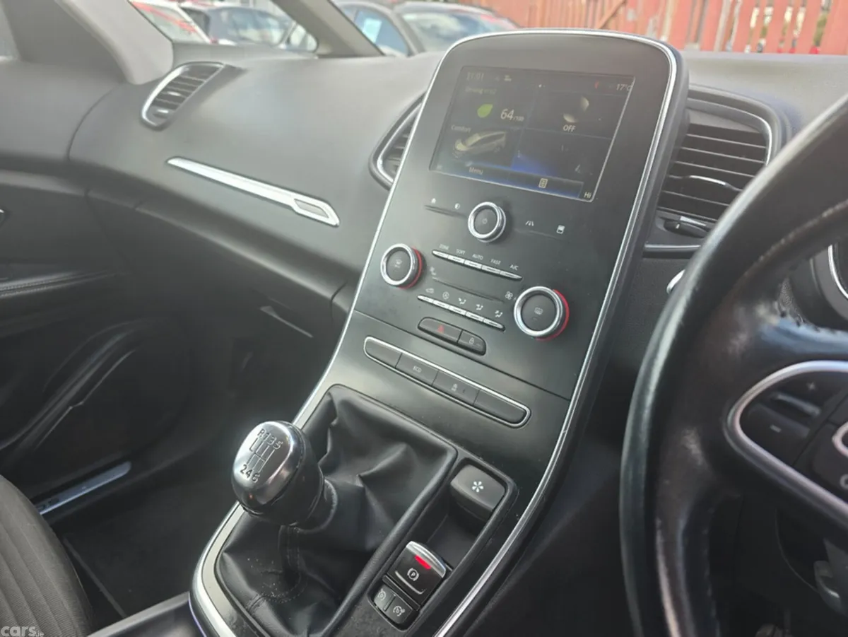 Renault Grand Scenic Hatchback, Diesel, 2018, Blue