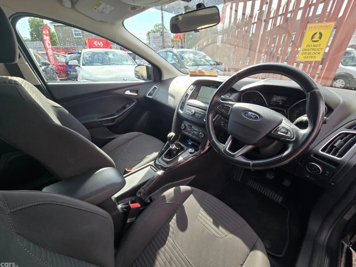 Ford Focus Hatchback, Petrol, 2018, Grey