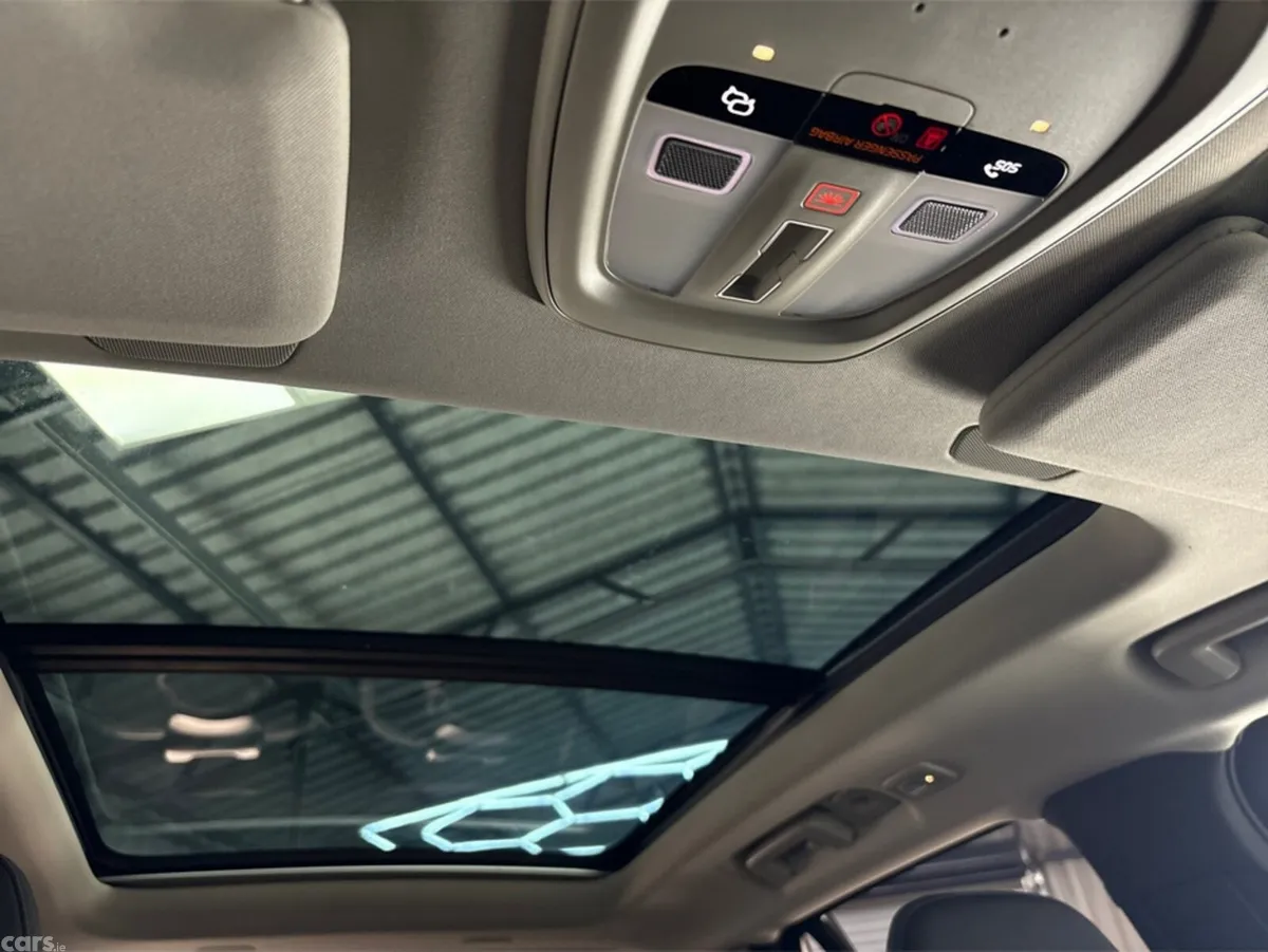 Volvo XC90 Estate, Petrol Hybrid, 2025, Red