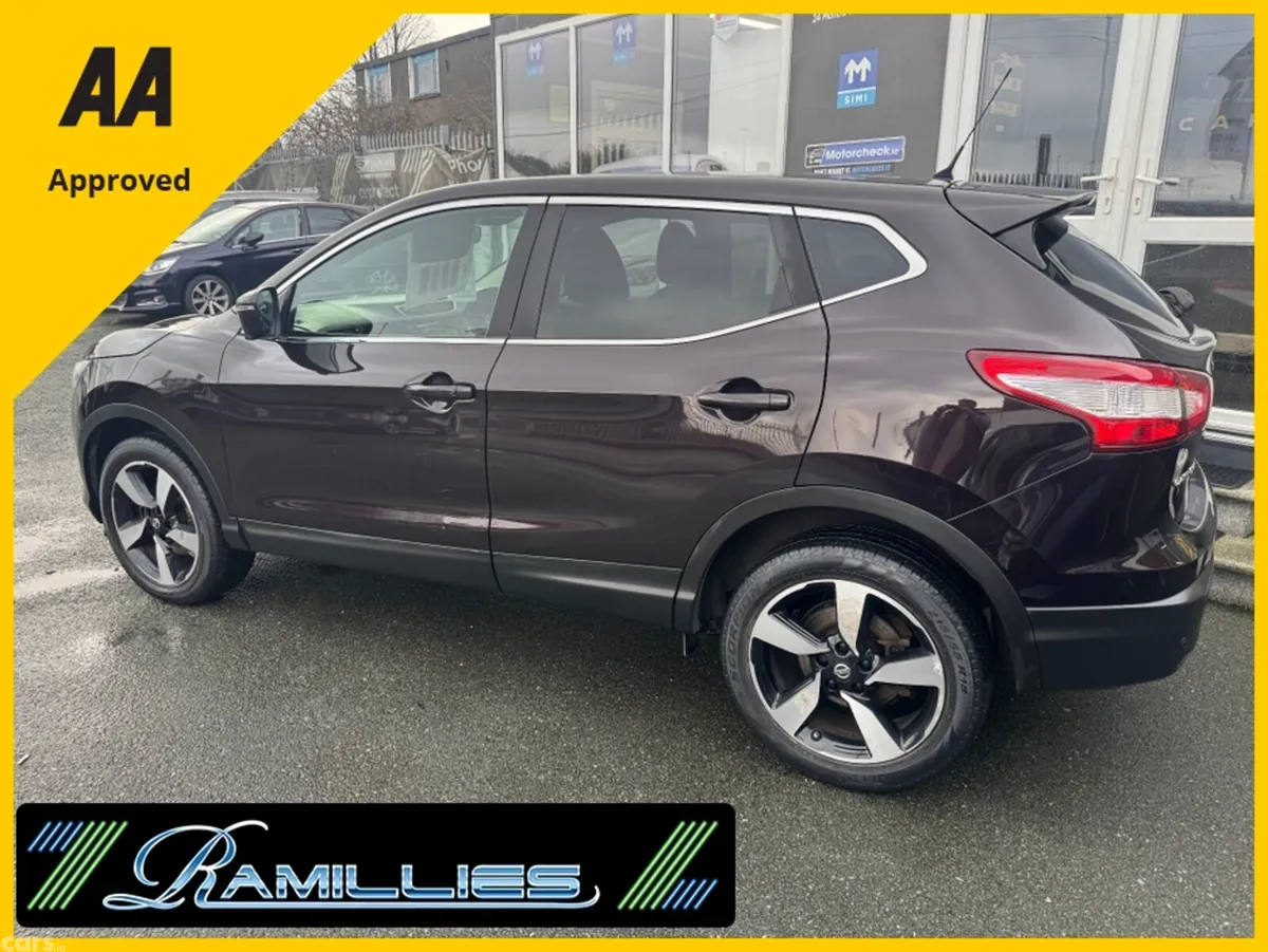 Nissan Qashqai MPV, Diesel, 2015, Black