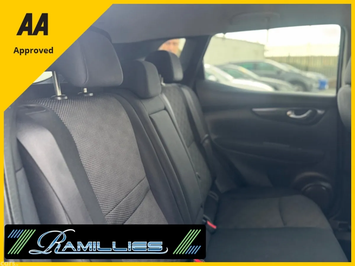 Nissan Qashqai MPV, Diesel, 2015, Black