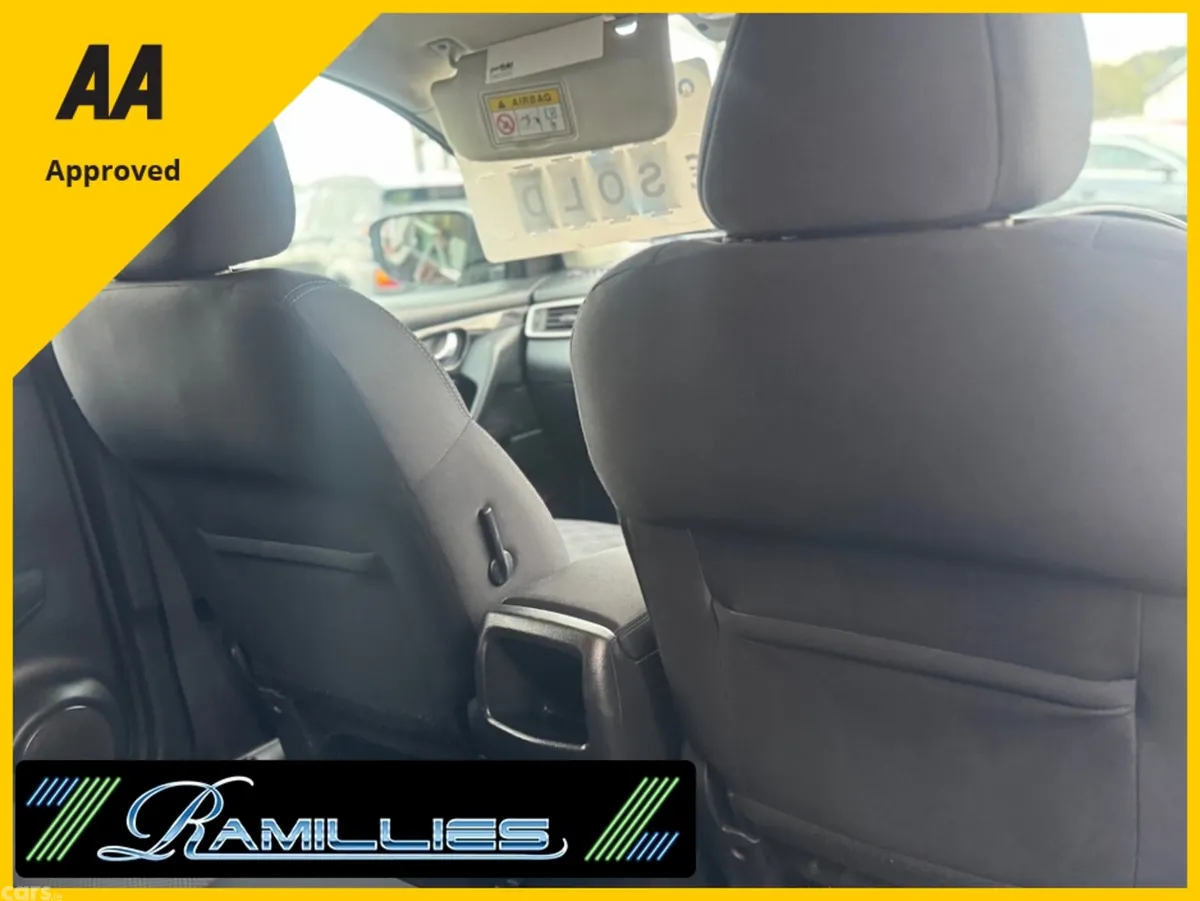 Nissan Qashqai MPV, Diesel, 2015, Black