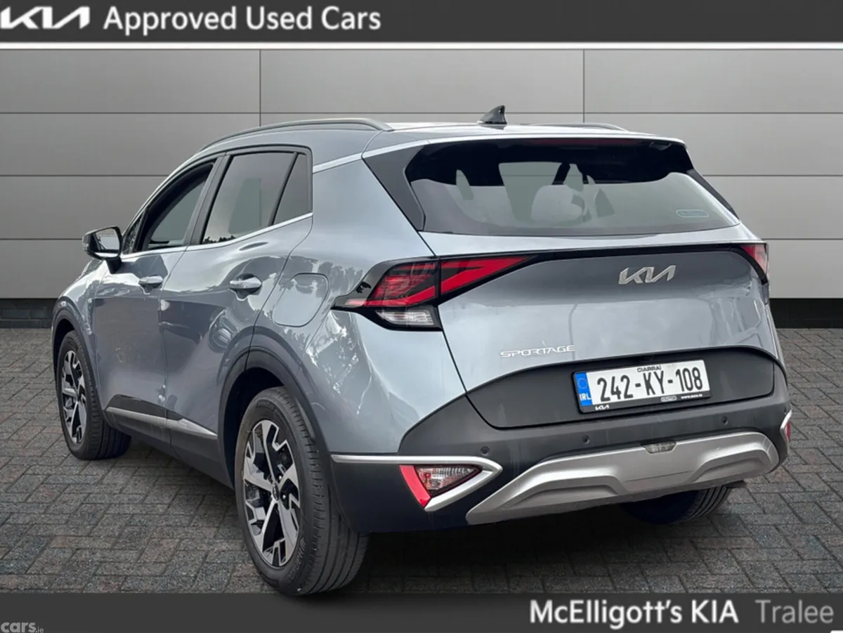 Kia Sportage MPV, Diesel, 2024, Grey