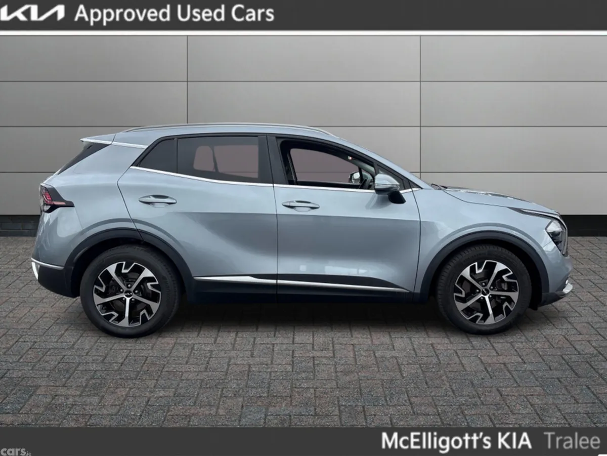 Kia Sportage MPV, Diesel, 2024, Grey