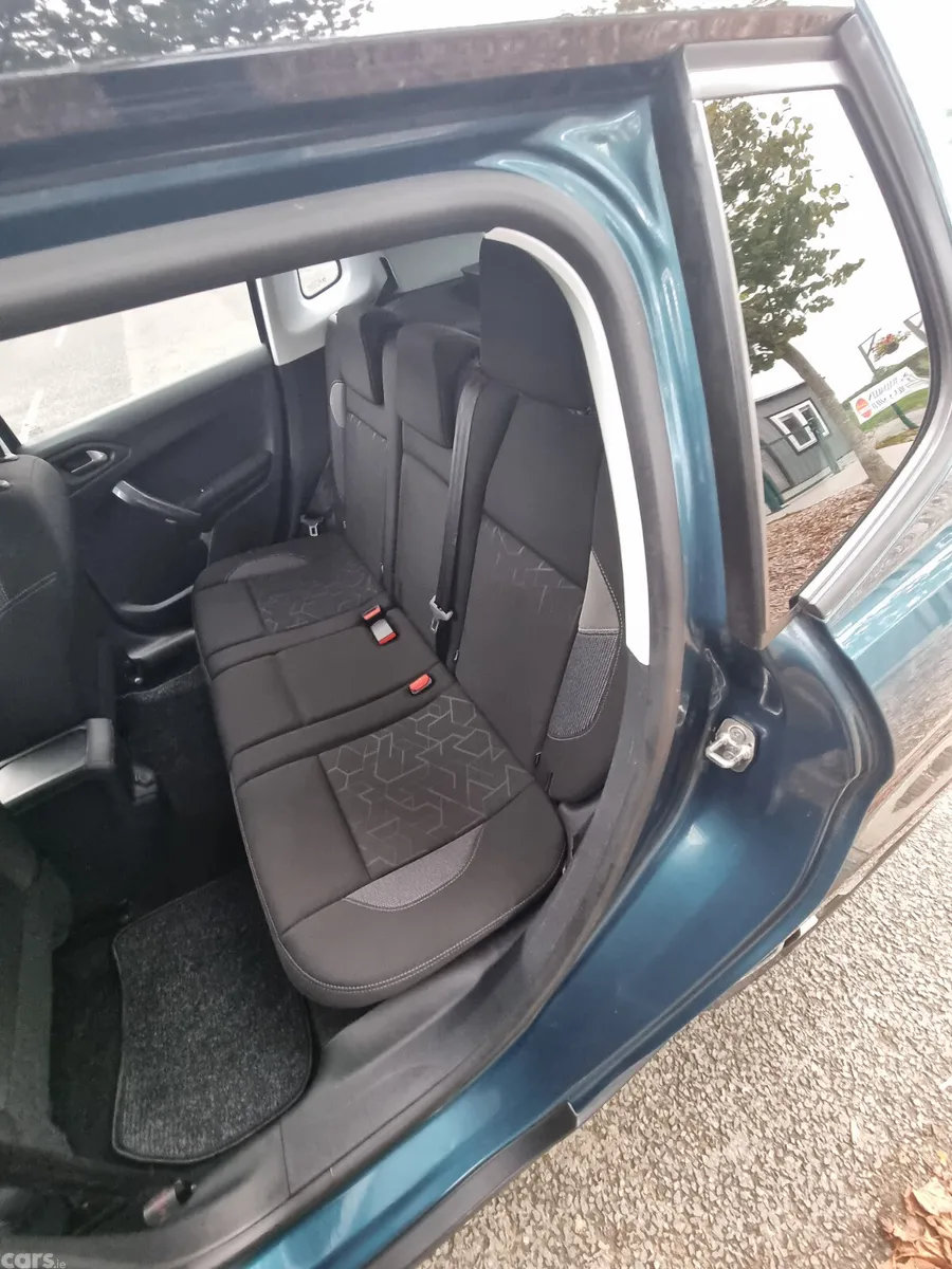 Peugeot 2008 Estate, Petrol, 2019, Green