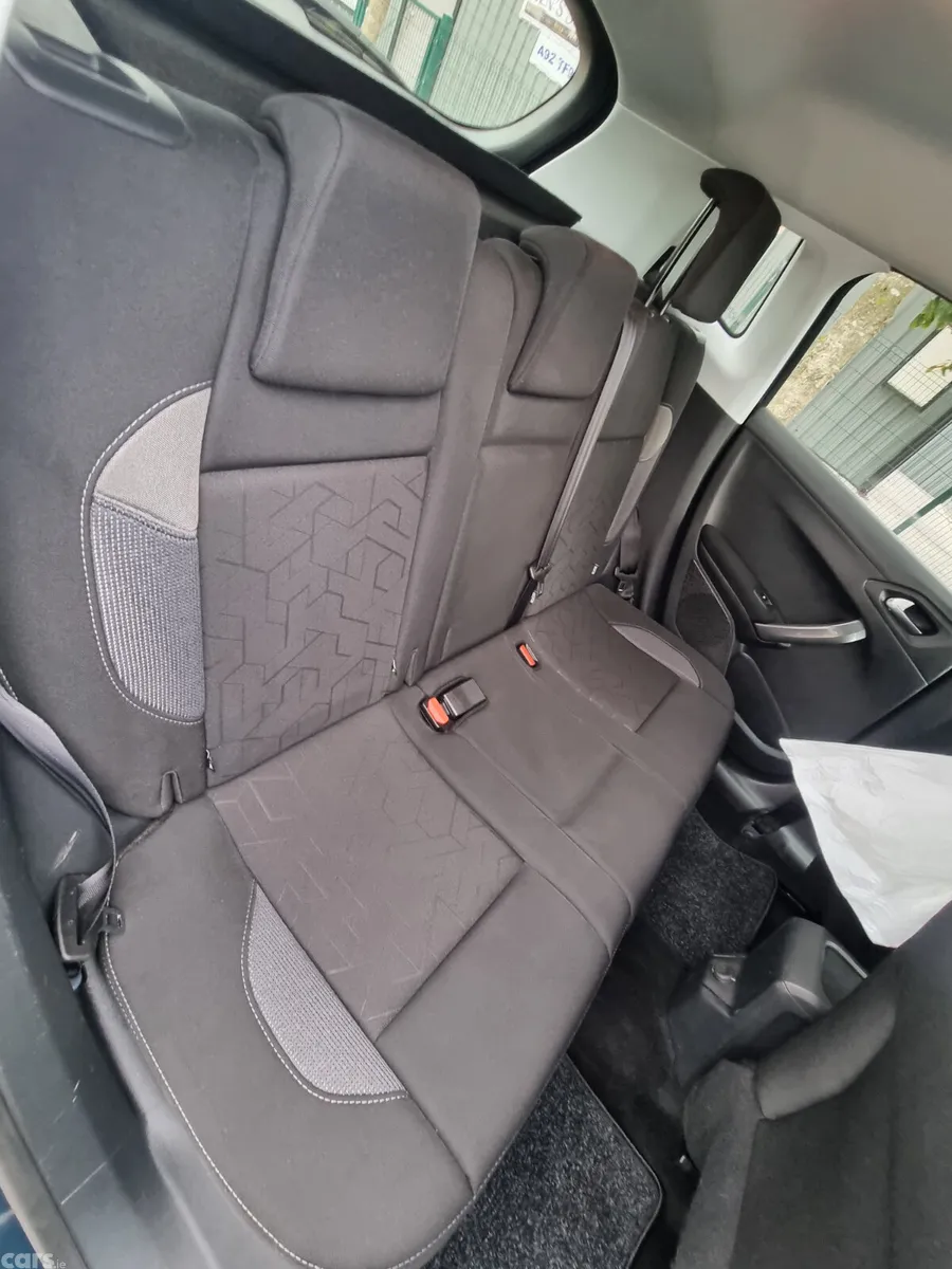 Peugeot 2008 Estate, Petrol, 2019, Green