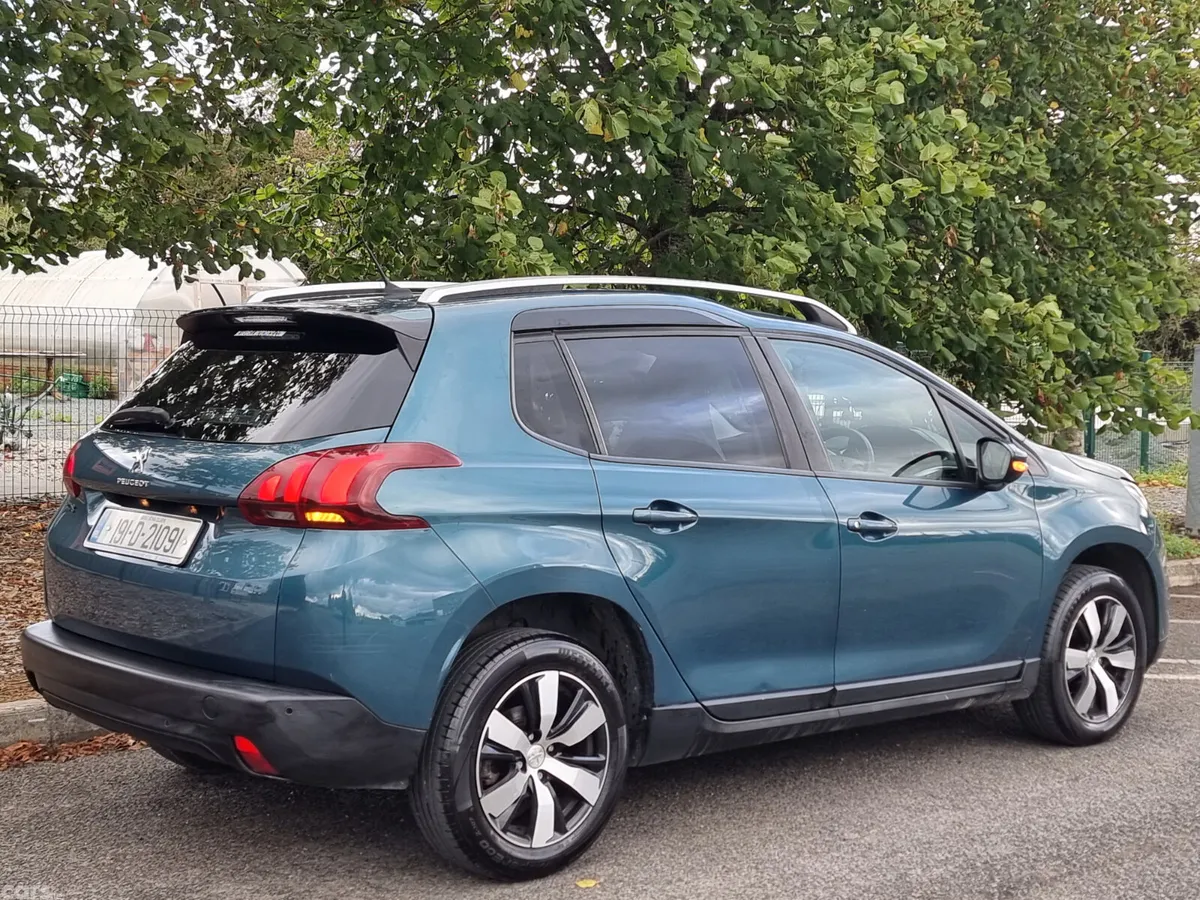Peugeot 2008 Estate, Petrol, 2019, Green