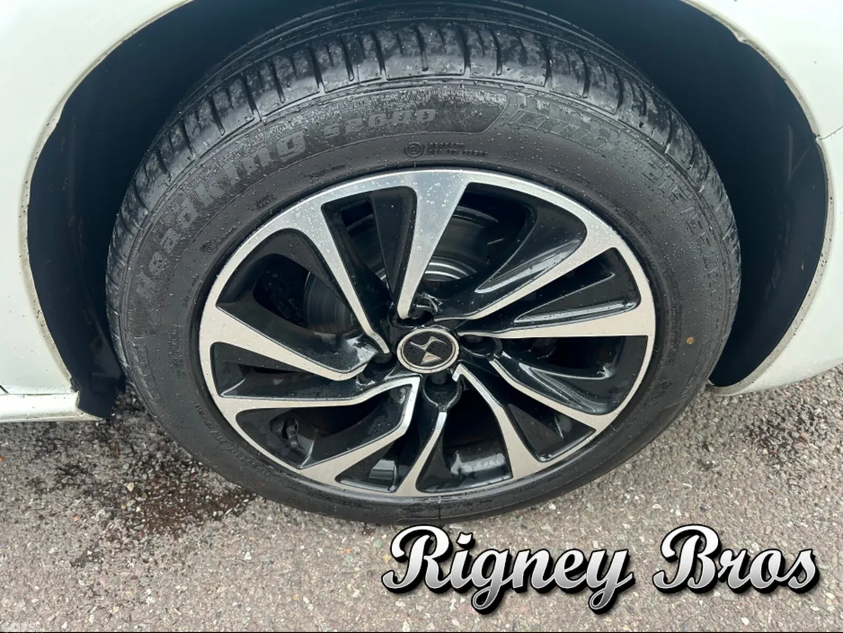 Citroen DS 4 Hatchback, Diesel, 2019, White