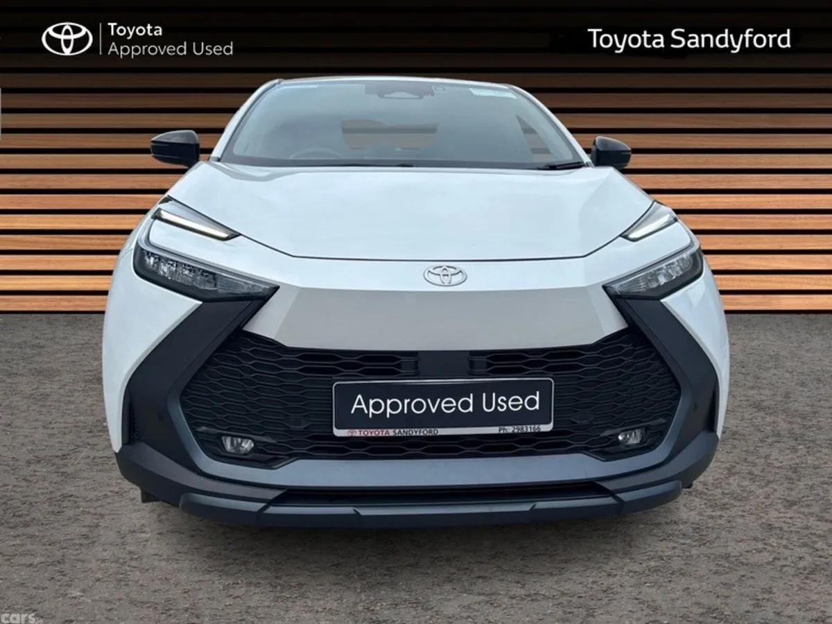 Toyota C-HR SUV, Petrol Hybrid, 2025, White