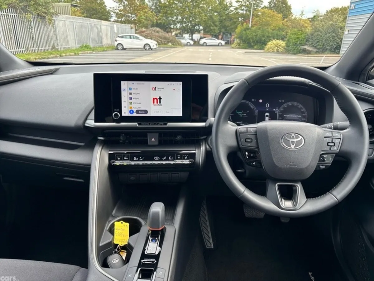 Toyota C-HR SUV, Petrol Hybrid, 2025, White