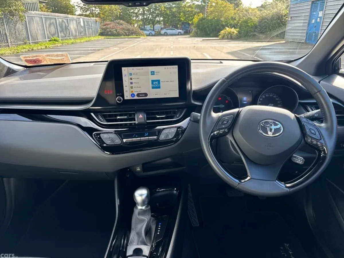 Toyota C-HR SUV, Petrol Hybrid, 2023, Grey