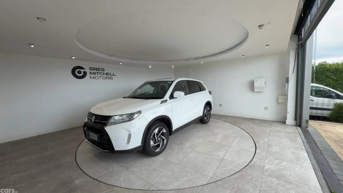 Suzuki Vitara SUV, Petrol Hybrid, 2026, White