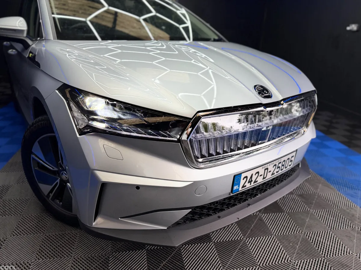 Skoda Enyaq Estate, Electric, 2024, Silver