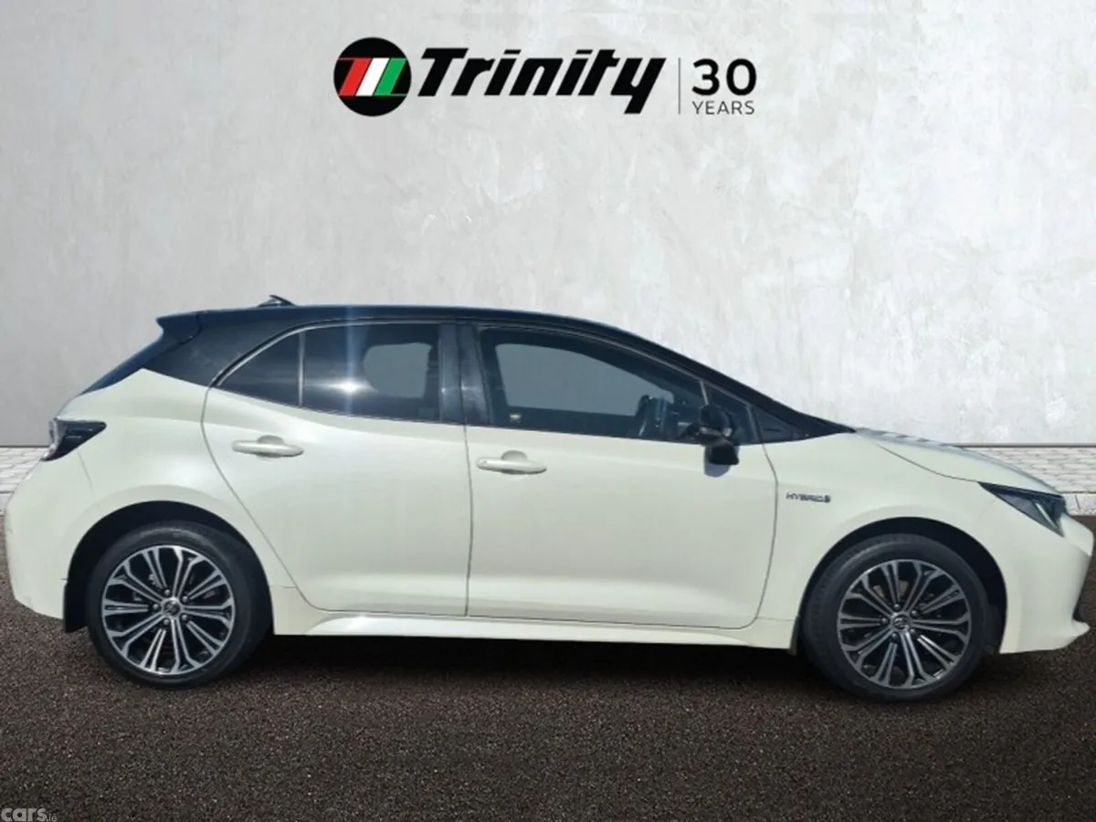 Toyota Corolla Hatchback, Petrol Hybrid, 2019, White