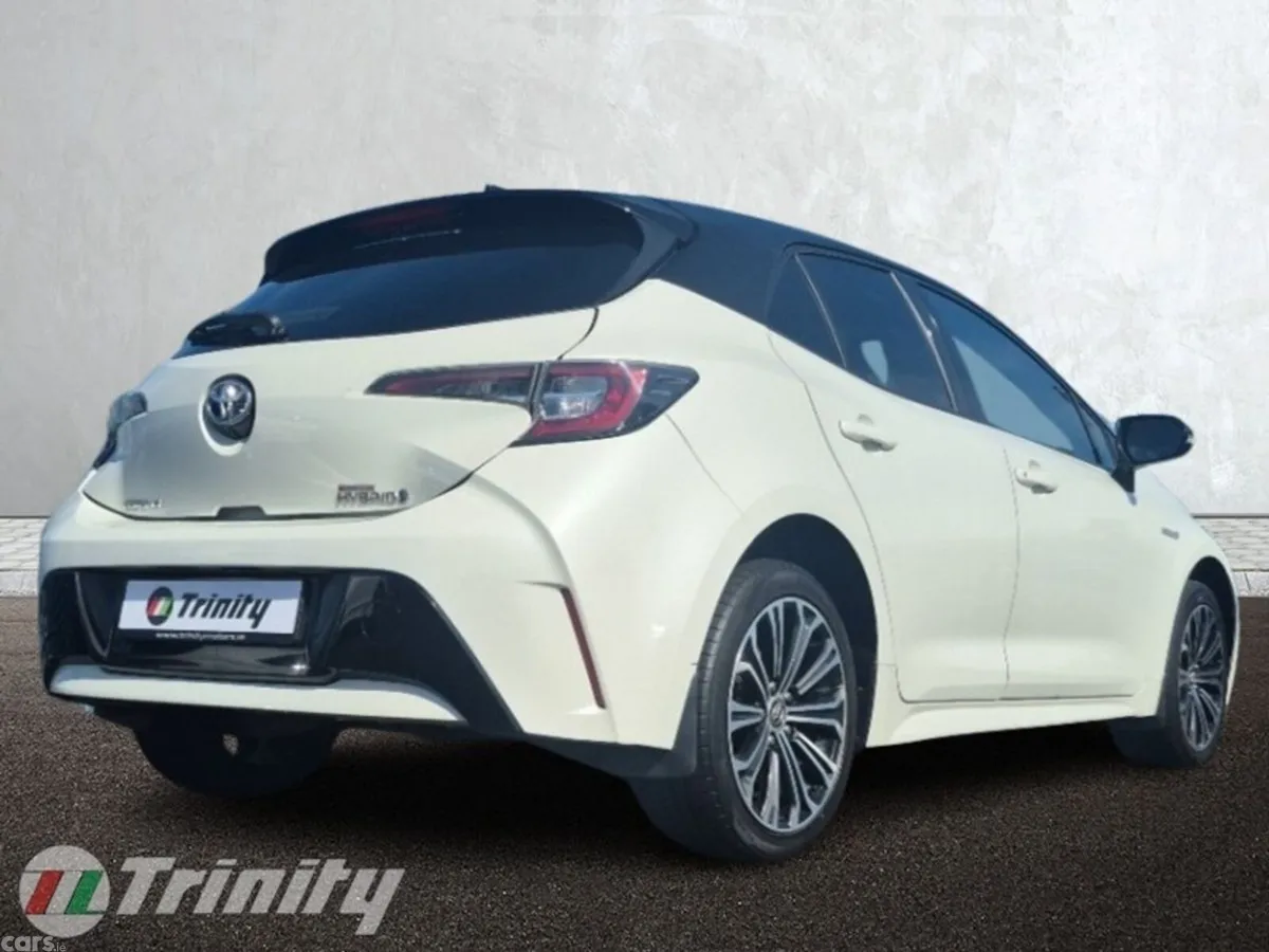 Toyota Corolla Hatchback, Petrol Hybrid, 2019, White