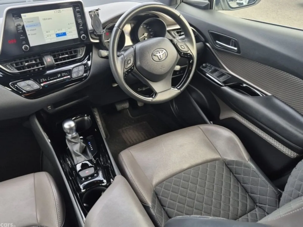 Toyota C-HR Hatchback, Petrol Hybrid, 2020, White