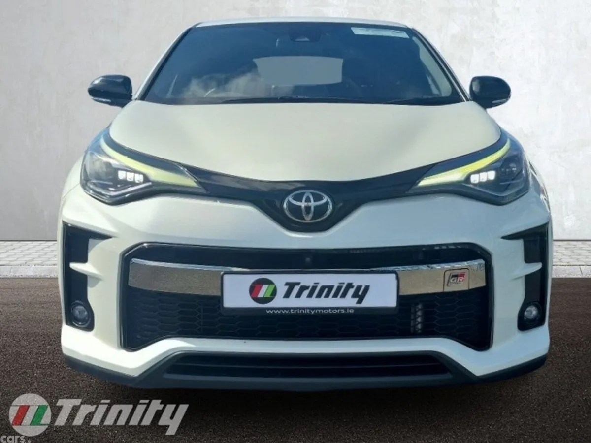 Toyota C-HR SUV, Petrol Hybrid, 2020, White