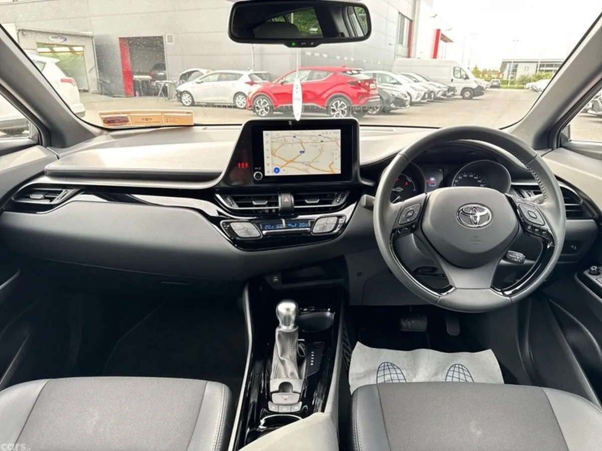 Toyota C-HR SUV, Petrol Hybrid, 2023, Grey