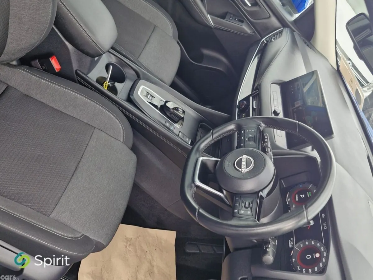 Nissan Qashqai MPV, Petrol Hybrid, 2023, Blue