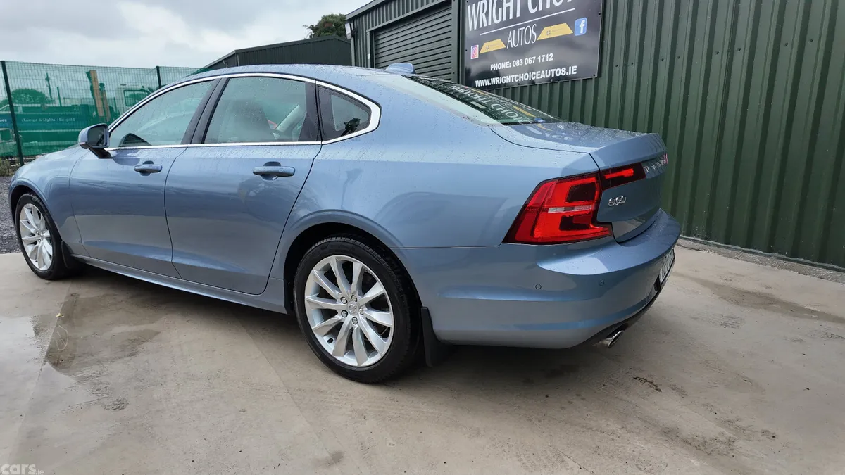 Volvo S90 Saloon, Diesel, 2020, Blue