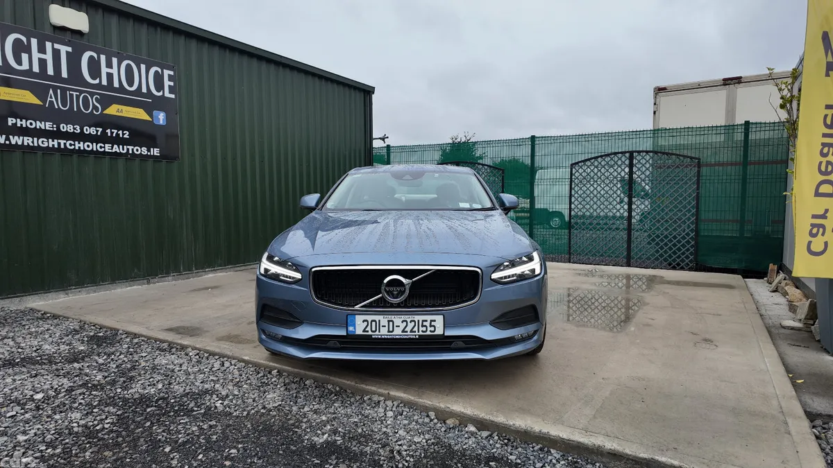 Volvo S90 Saloon, Diesel, 2020, Blue
