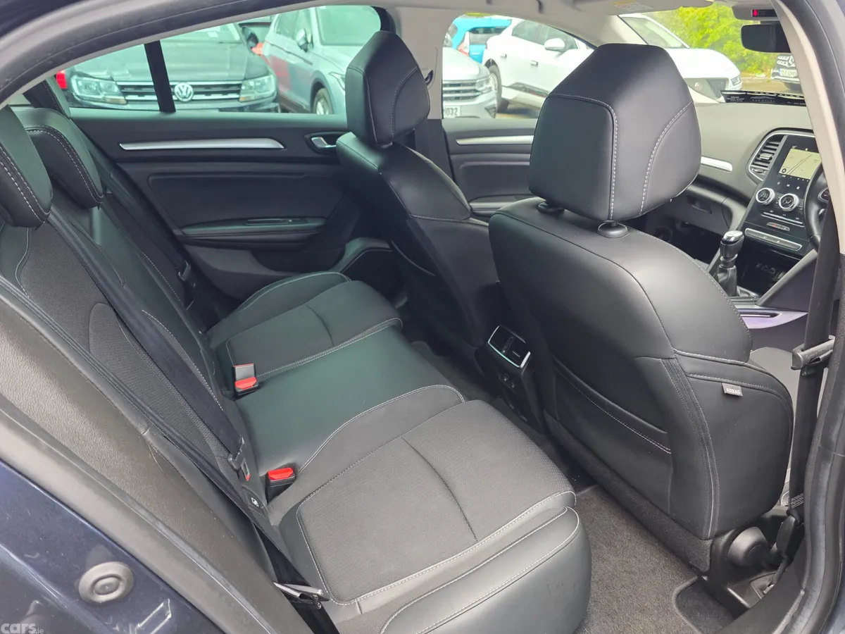 Renault Megane Saloon, Diesel, 2021, Grey