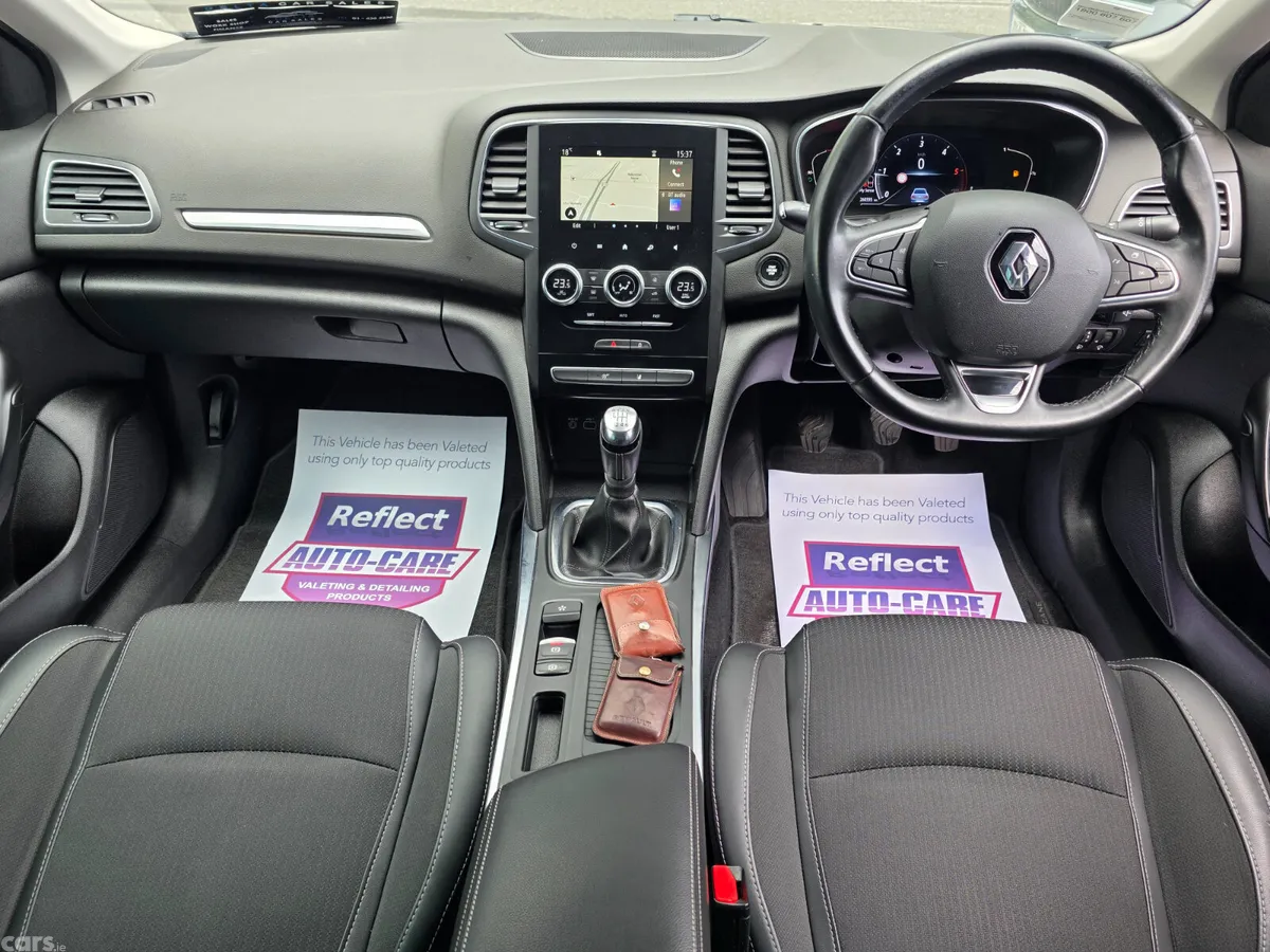 Renault Megane Saloon, Diesel, 2021, Grey